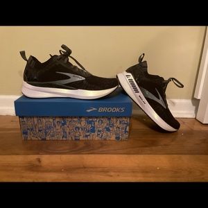 Brooks Running Sneaker - Bedlam 3